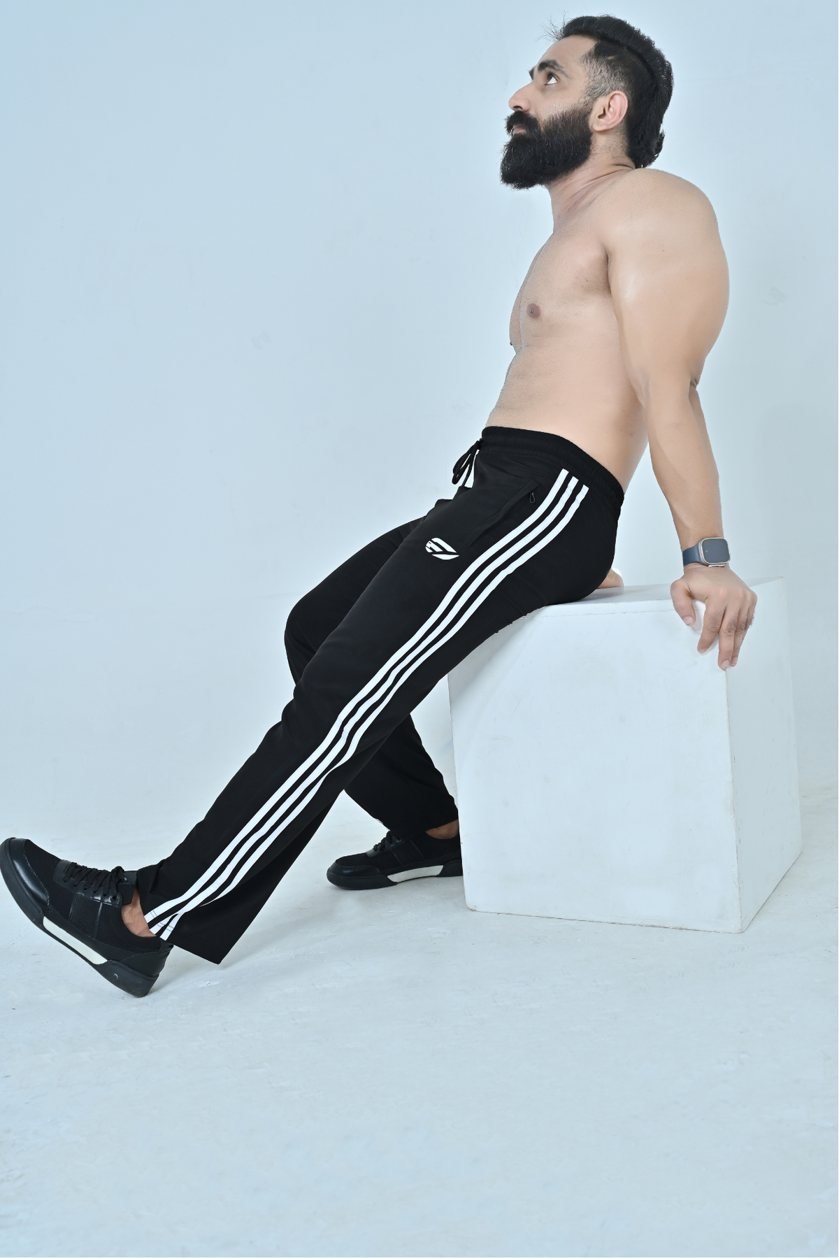 Endovar 3 Lines Art Trousers For Men's - Black