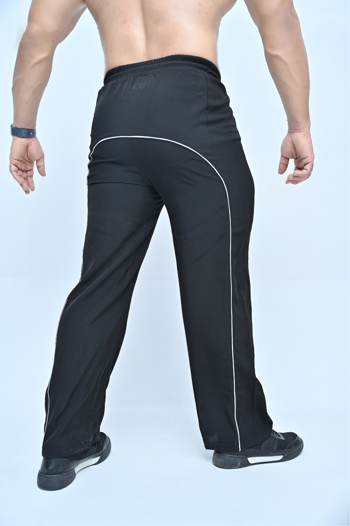Endovar Pine Line Art Trousers For Men's - Black
